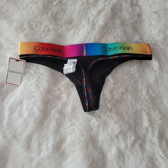 💙CALVIN KLEIN BRAND NEW BIKINI AND THONG SET SIZE M - Picture 9 of 9